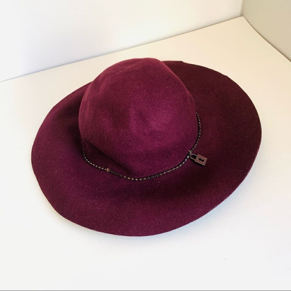 BCBG Generation Burgundy Wool Hat‎